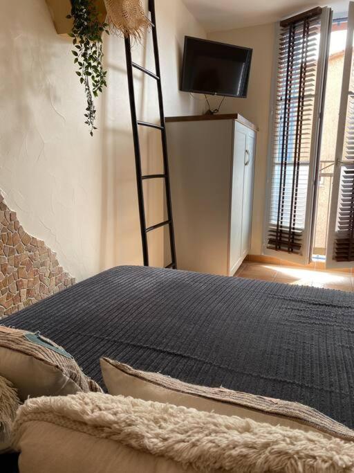 Coquet 2 Pieces Au Centre De * Collioure